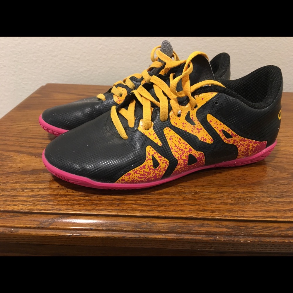 Adidas indoor soccer shoes size 2